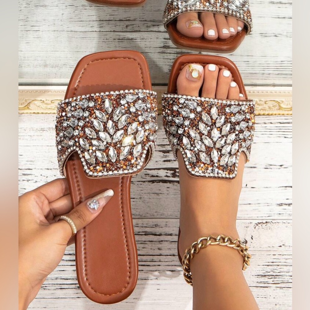 Summer sandals size 7